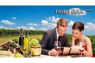 zľava 3, 4 alebo 6 - dňový romantický pobyt pre 2 osoby v Hoteli Bax*** s polpenziou, fľašou vína a zľavou do termálnych kúpeľov Laa an der Thaya v Rakúsku