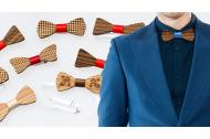 zľava - Ručne vyrobený drevený motýlik pre pánov - v ponuke už aj výhodný set s dámskou sponou a manžetovými gombíkmi!